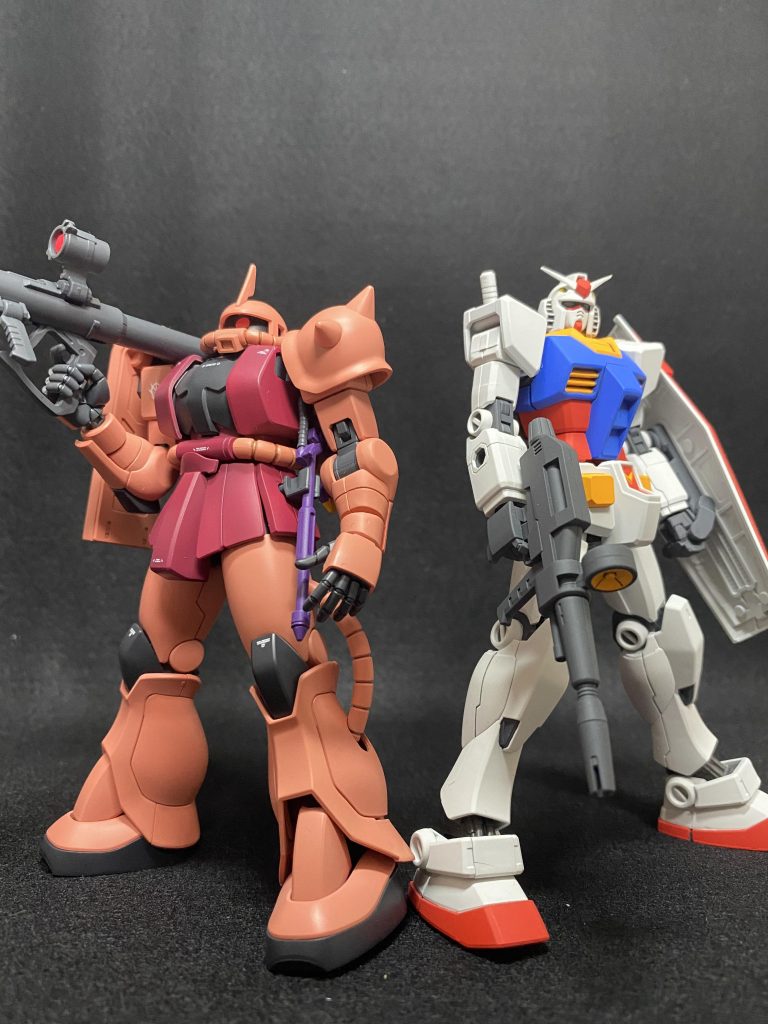 以前作ったガンダムと並べると、雰囲気出ます。