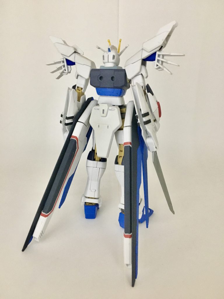 背面のフェニックスブースターを外した状態。