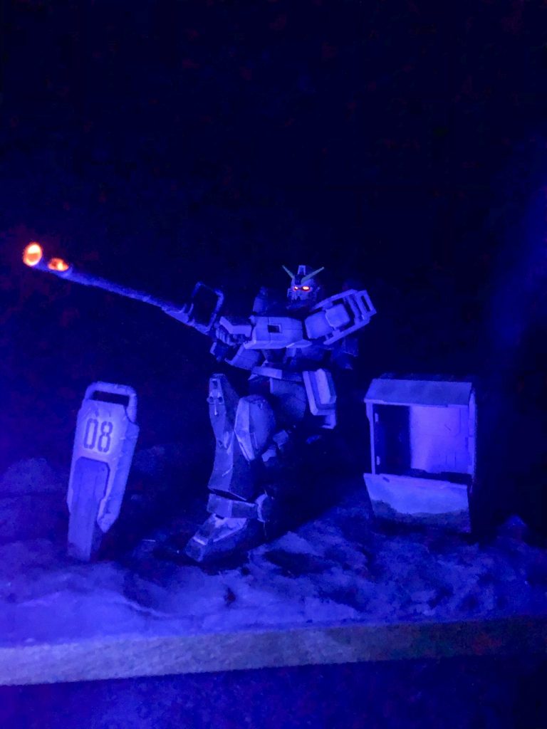 蛍光塗料も初めて使ってみました(*'ω'ﾉﾉﾞ