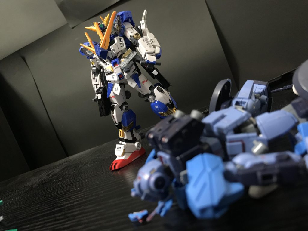 ウーアオー「…」???「俺は…」続く次回!狙撃と乱撃……どうでしたか?今回の新キャラはいません!もうすぐ終了!最後まで楽しんでくれたら 嬉しいですし、感想など聞かせていただければ一番!嬉しいですが!強欲の壺すぎるので気が向いたらいつでも待ってます!では!ご観覧ありがとうございました!