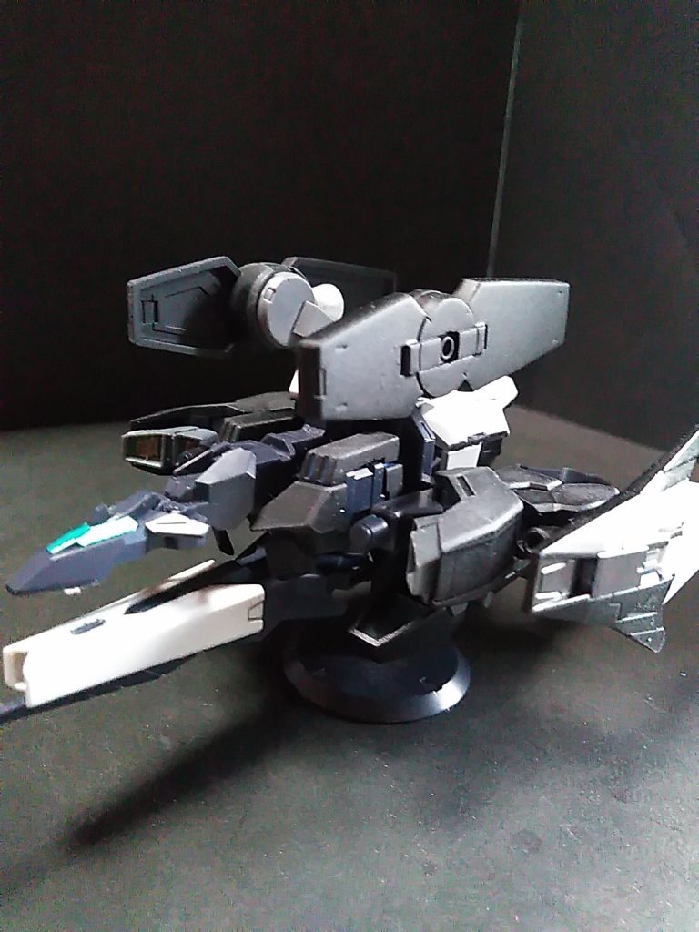 アーマーをユニットにしまうことも可能にしてます