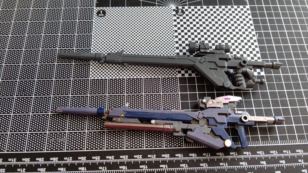 ビームライフルはちょっと長くて構えると腕が垂れてしまうので短くしました。