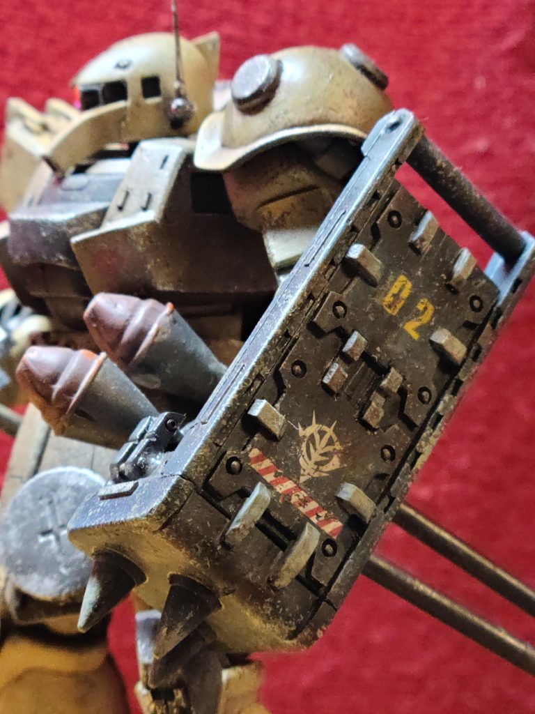 シールドは、拳王さんのゲルググの感じを真似しました(^_^;)