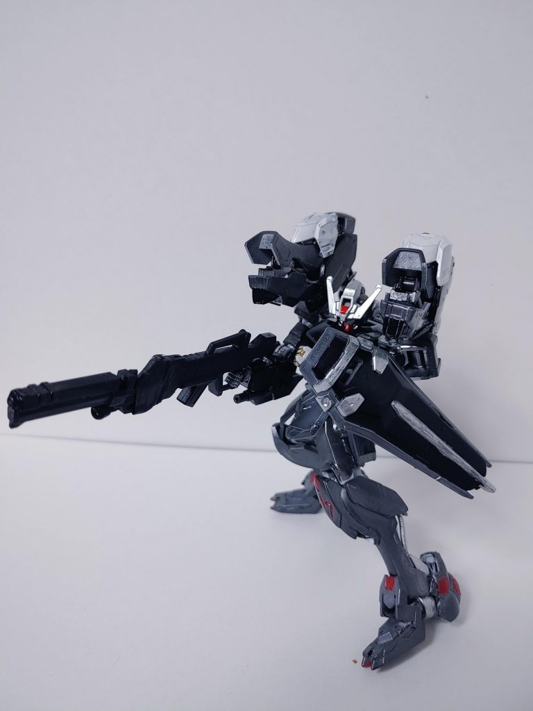 ②ドラゴキャノン(と命名w)背中から繋がるドラゴンを模したプラズマ砲から砲撃します。シールドを展開して守りながら攻められるようにしました。