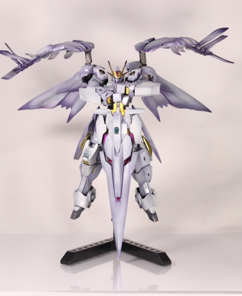 実際カザミはキャプテンジオンに影響を受けているのでジオニックソードに対抗して付けてる設定です