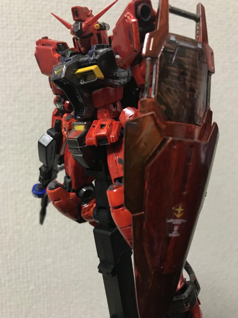 実は左腕も接着面がゆるゆるになってしまい、うまく固定できず…課題は多かったですが、とても楽しめて制作できました♪