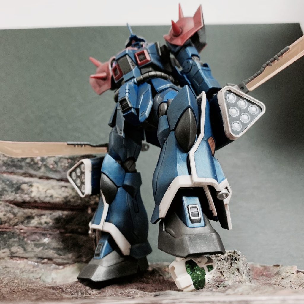 ジムヘッド踏み付け。なぜかこの印象強いです笑