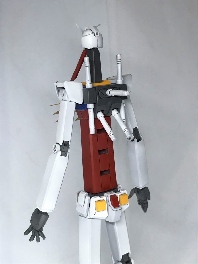 バックパックはサーベルを足すことでセブンソードにする事が出来ます。