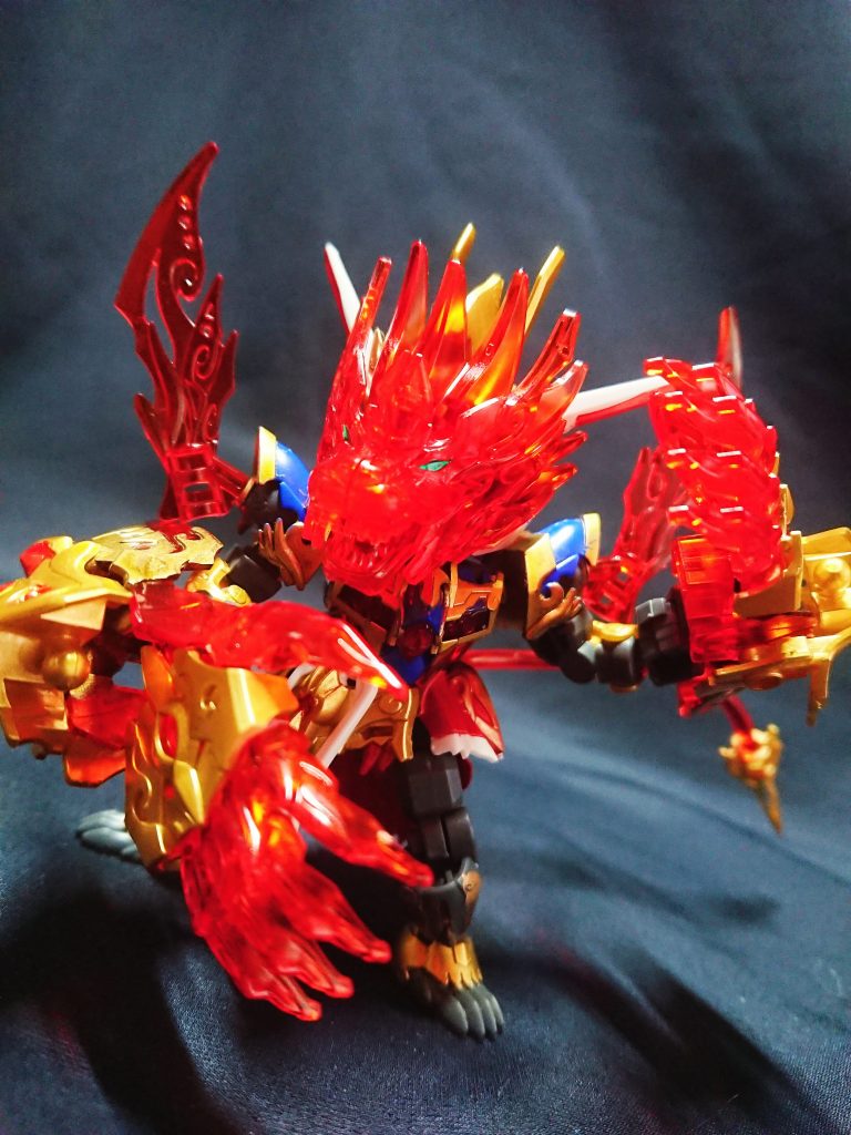 肘の恩恵で特に派手にポージングできます。