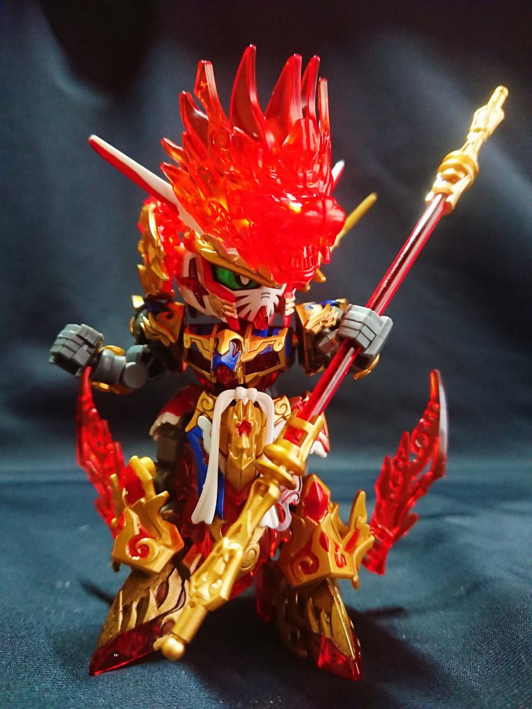 CSフレームの太もも回転軸があるため、片足上げてスラッと立たせても見た目は悪くないかと思います。