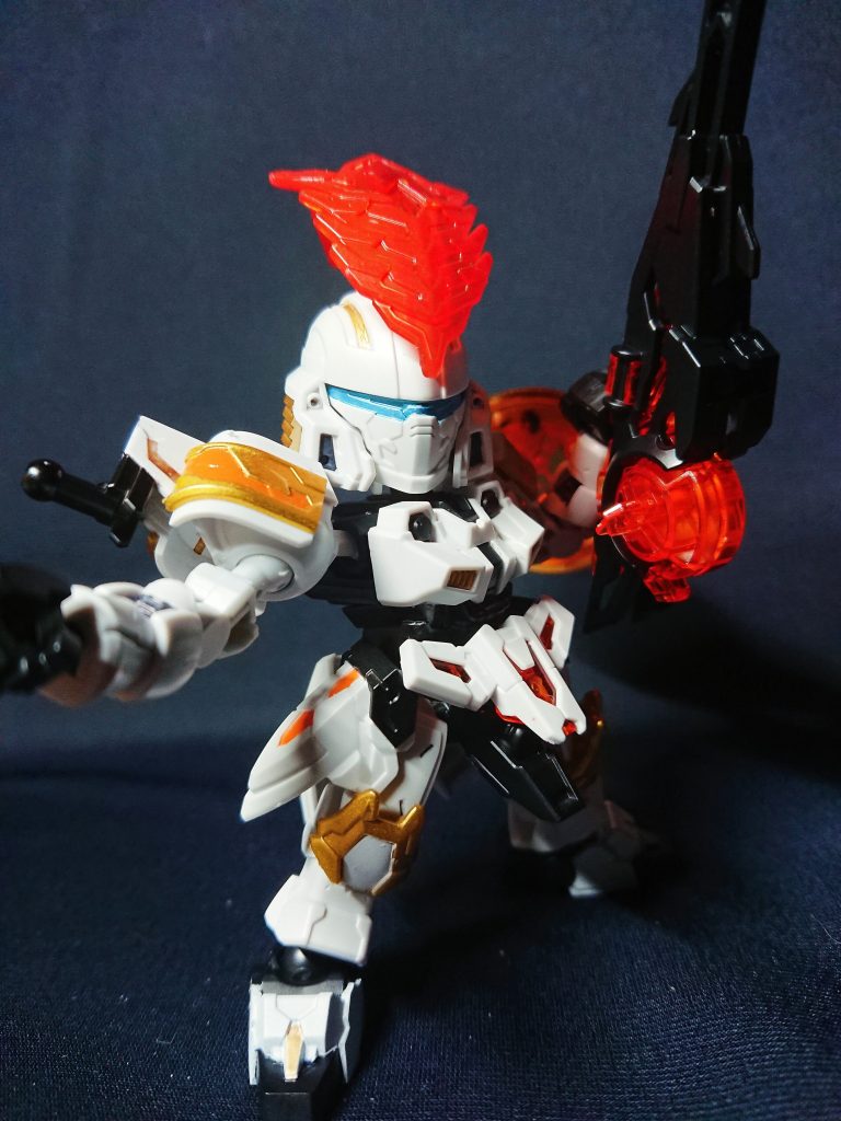 夏侯兄弟は武器が大きく、CSフレームなりで肘・腿の可動と頭身を上げることで、普通に制作するよりも迫力ある動きになります。