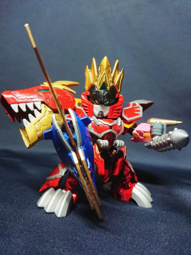 ガンドランド大陸から天宮へ渡ってきた竜の騎士の1人。音楽好きで「荒れるぜ!」が口癖。聞く音楽の気分によって武器を持ちかえ戦う。