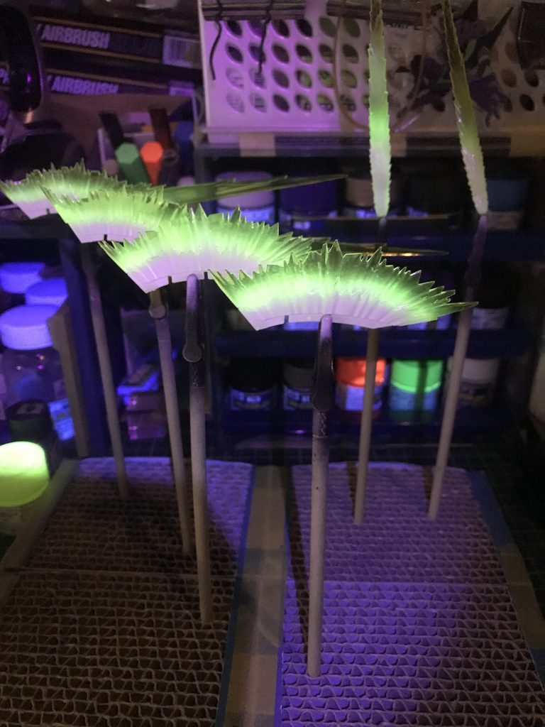 エフェクトパーツは蛍光イエローとクールホワイトを使いました。