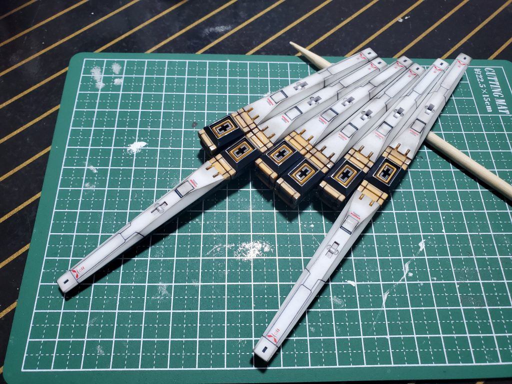 ウェザリングにはリアルタッチマーカーグレー２とウェザリングマスターBセットを主に使用しました。