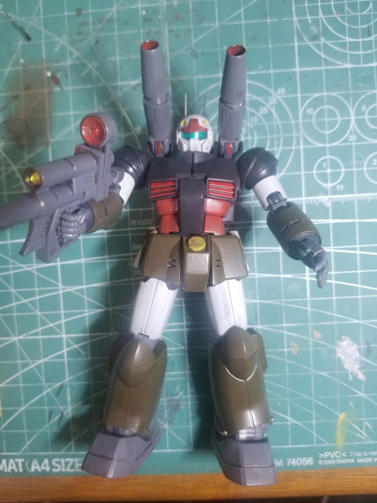 オリーブドラブにしてみたのですがなんかイマイチ。