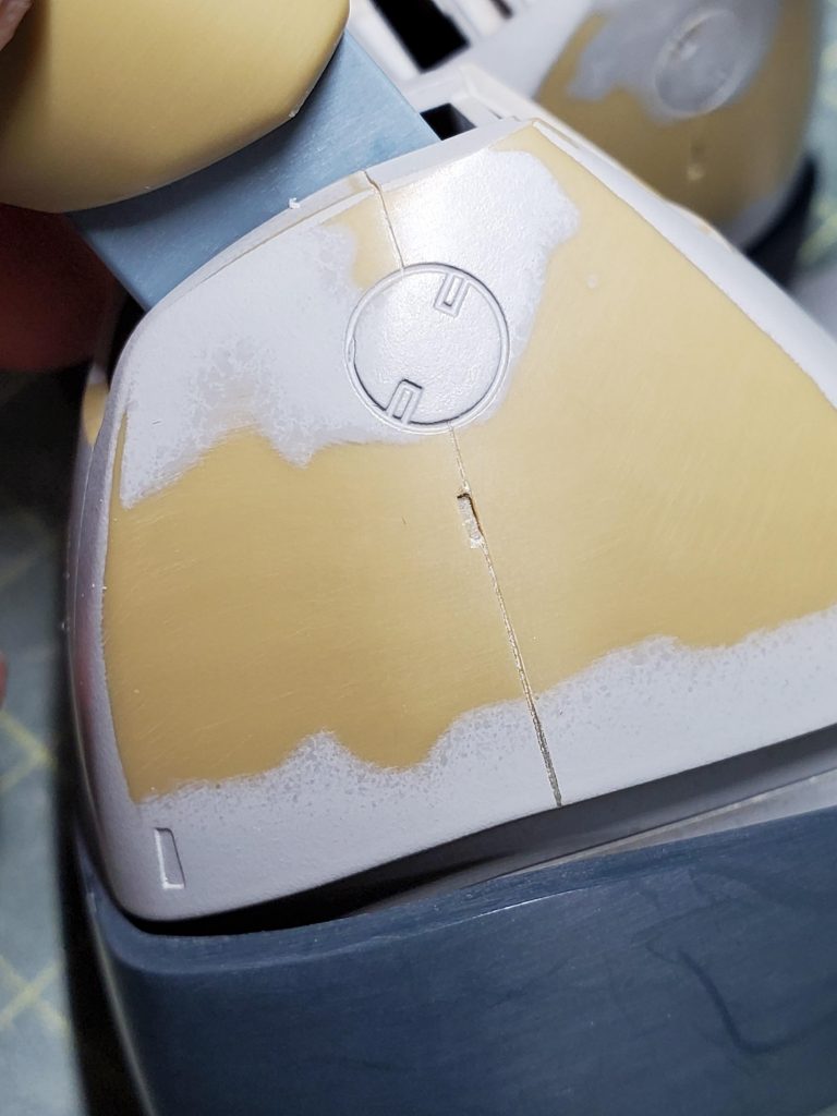 各所にスジボリも追加してます。