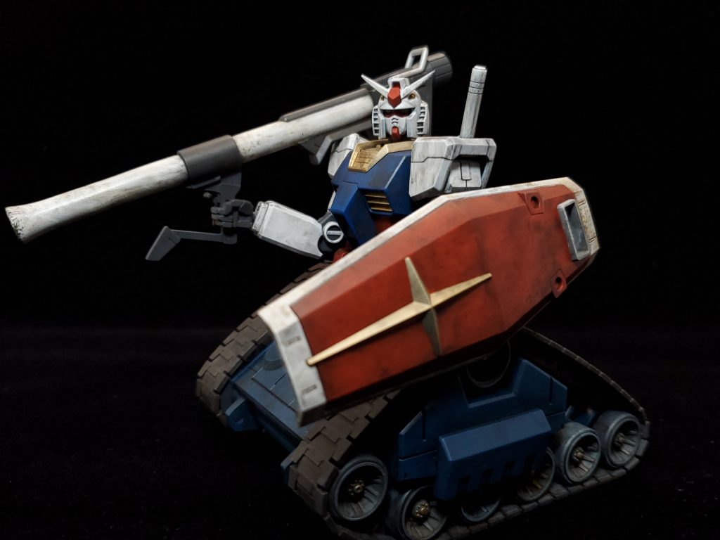 ウェザリングカラーで適当に汚しています