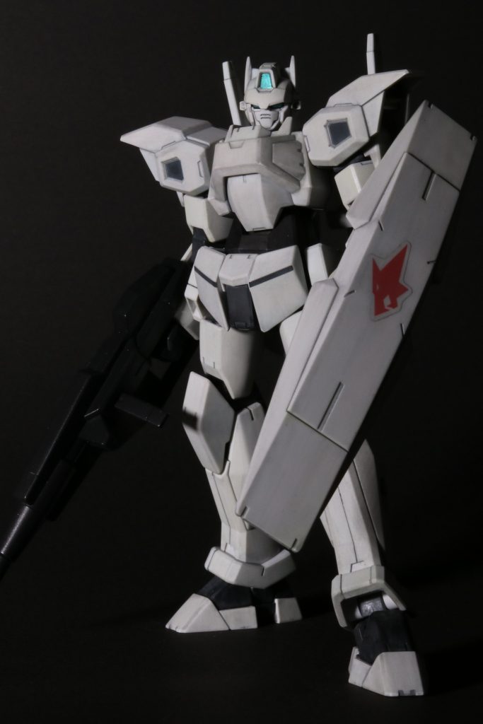 作者、実はガンダムAGE見たことありません。なので、これがどういうMSか全く知らなかったのですが、どうやら「ガンダム」ではないらしいです。