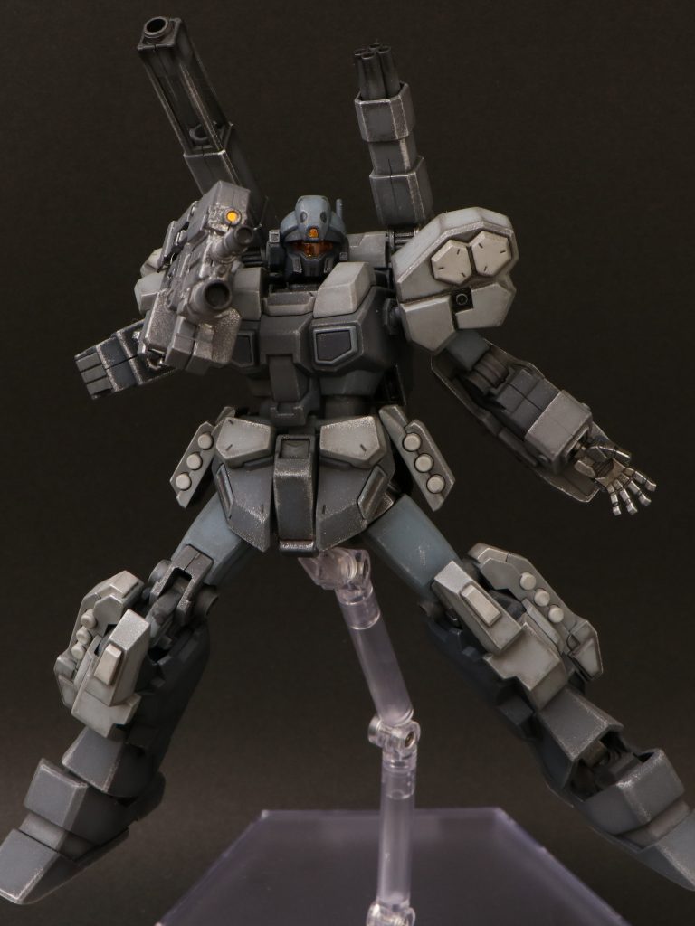 当時、久しぶりにプラモデルが作りたくなって買ってきたのがこのキットでした。組み立ながらプラモデルの技術進歩に感心したのを覚えています。