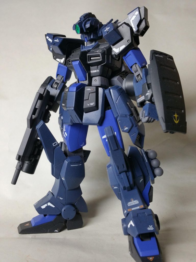 まず素立ちの姿から。BD1号機にヘビアのパーツやペイルライダーの一部を使用しております。