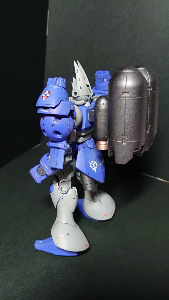 ハイゴックのバックパックにミサイルカバー?を上乗せしてそれっぽくしてみました。