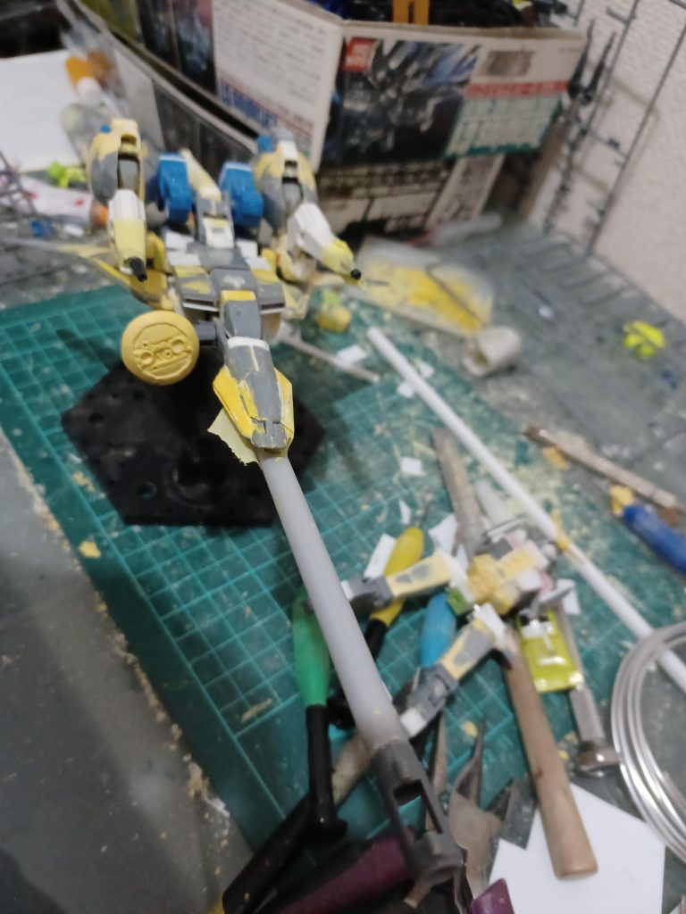 レドームはEX-Sガンダムのそれを複製して使用しました。