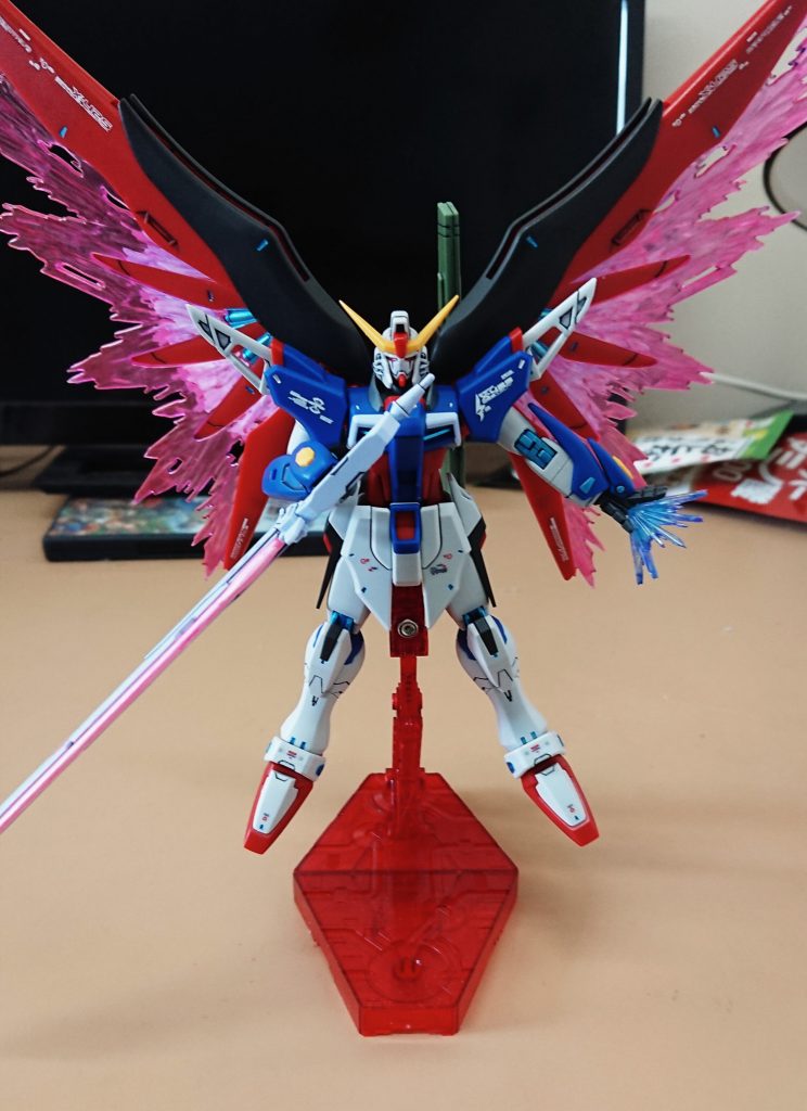 HGディスティニーガンダム–4枚目/制作者：勝俊