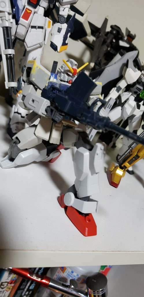 製作自体は単なるニコイチなので割愛普通の180mmキャノンも輝き撃ち出来る可動は有ります。