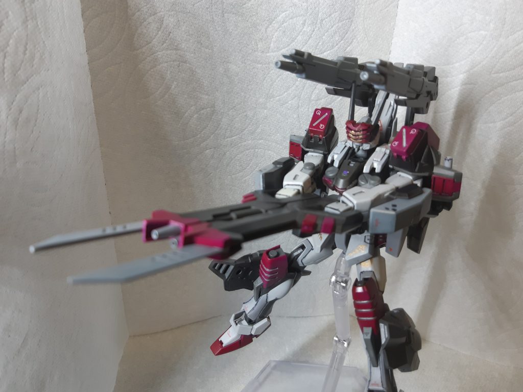 ヴェルデバスター·ノワール–7枚目/制作者：龍崎タクミ