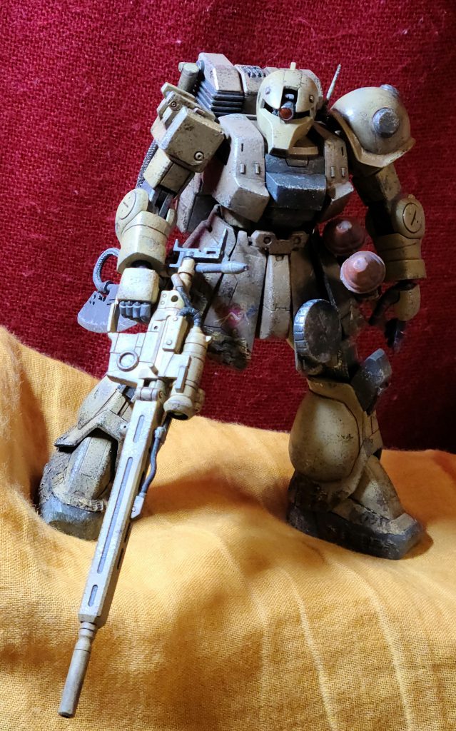 頭部、バックパック、武器の差し替えでスナイパータイプにもなります。