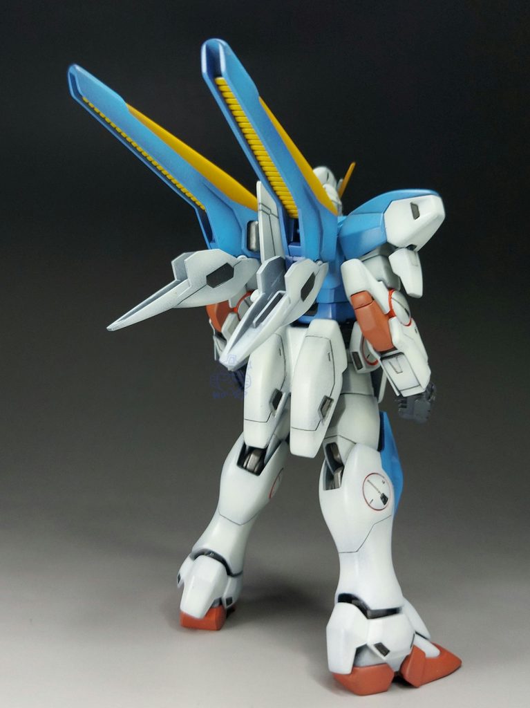 V2 ガンダム–3枚目/制作者：Moki Plamo