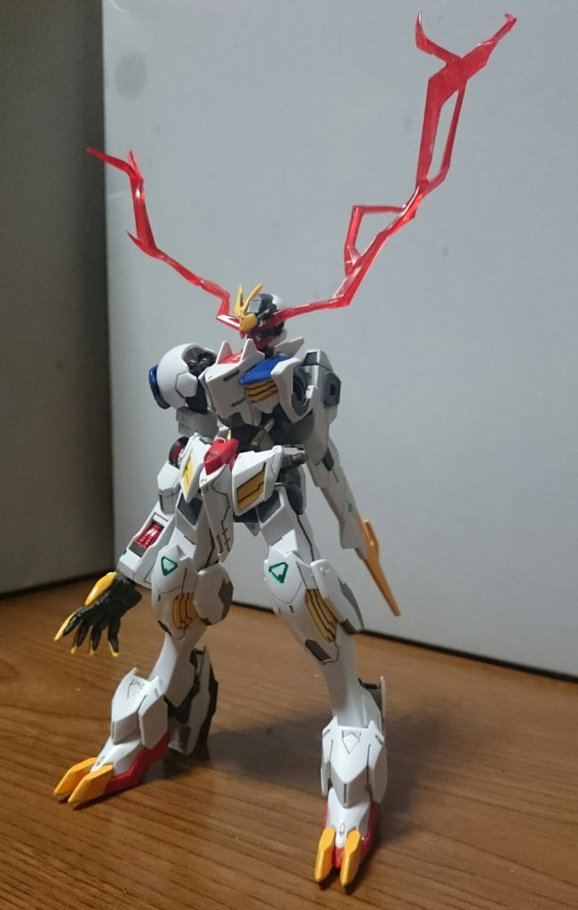 作り方はルプスやバエルといっしょで、フィギュアライズエフェクトのオーラエフェクトに付属するスパーク状のパーツを切った塗った貼ったしただけっス