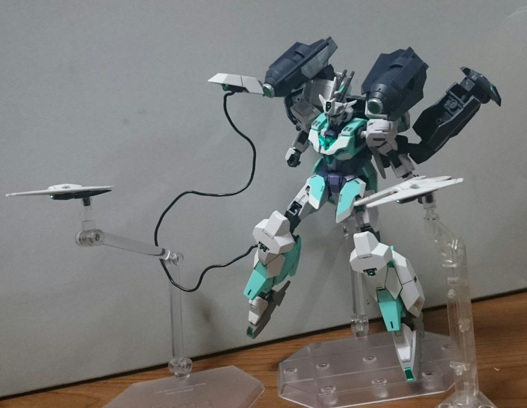 脚部とバックパックのセンサービットは当然ながら起動。役割はユーラヴェンのセンサー機能に記録・撮影機能を追加した感じっス