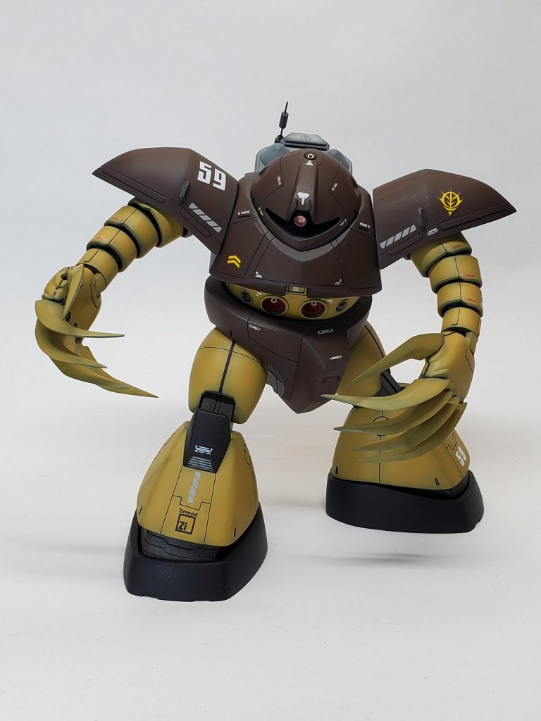 爪もシッカリ研いであるので、ガンダリウム合金も貫きます(笑)