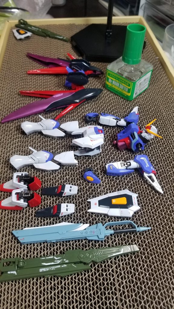 水転写デカール貼り中