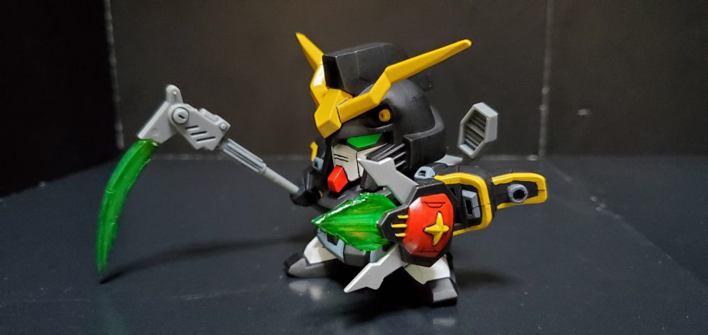 バスターシールド展開状態。ビームサイズとバスターシールドのビーム部はクリアパーツに変更しています。