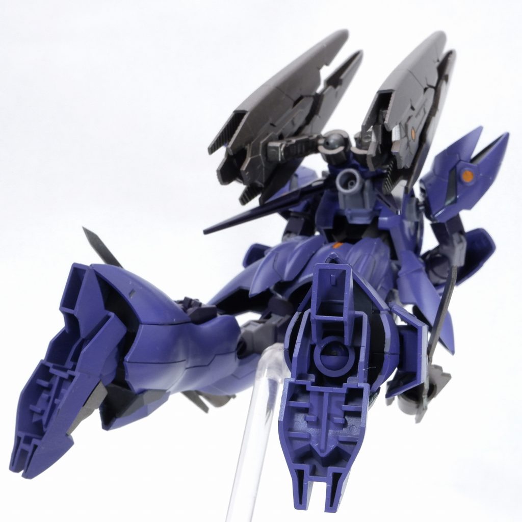 ▲特格を後ろから。このアングル好きなんですけど足の肉抜きが盛大に写っちゃってます。