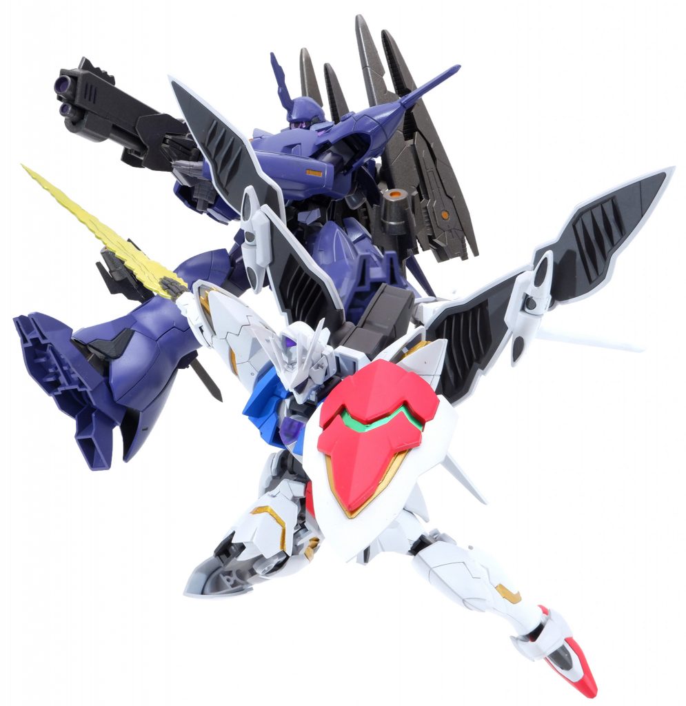 ▲個別で撮ったあとに合成してみました。どちらも本編にいそうなデザインを目指しました。