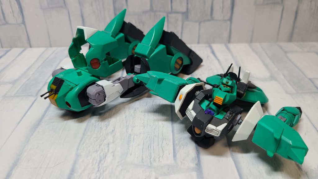 ▲『ギャリィ・ホバー』『ギャリィ・ウィル』形態に変形・分離可能