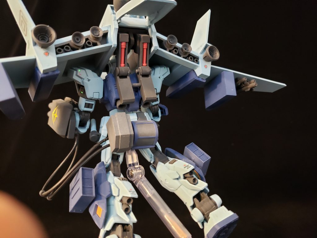 バックパックとアームにネオジム仕込んで固定してます。