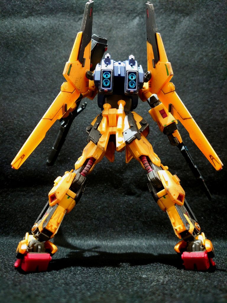 1、ミルクペイント(ブラック)希釈度合いで隠蔽力を調整でき、扱いやすかったです!(≧▽≦)サフを吹かないため(厚塗り防止のため)、塗装膜がやや剥がれやすいのでリタッチしてます!いつもシタデルカラーのベースブラックを使用していますが、遜色ない仕上がりで気に入りました!(θ‿θ)