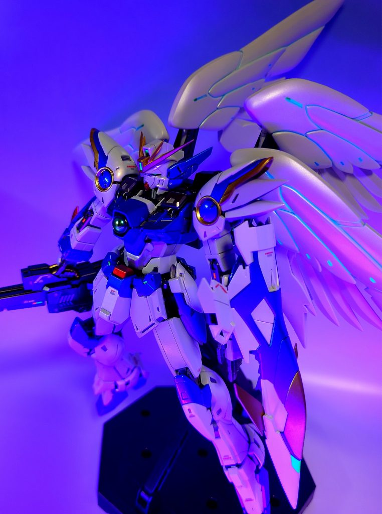 一部、ブラックライトに反応します