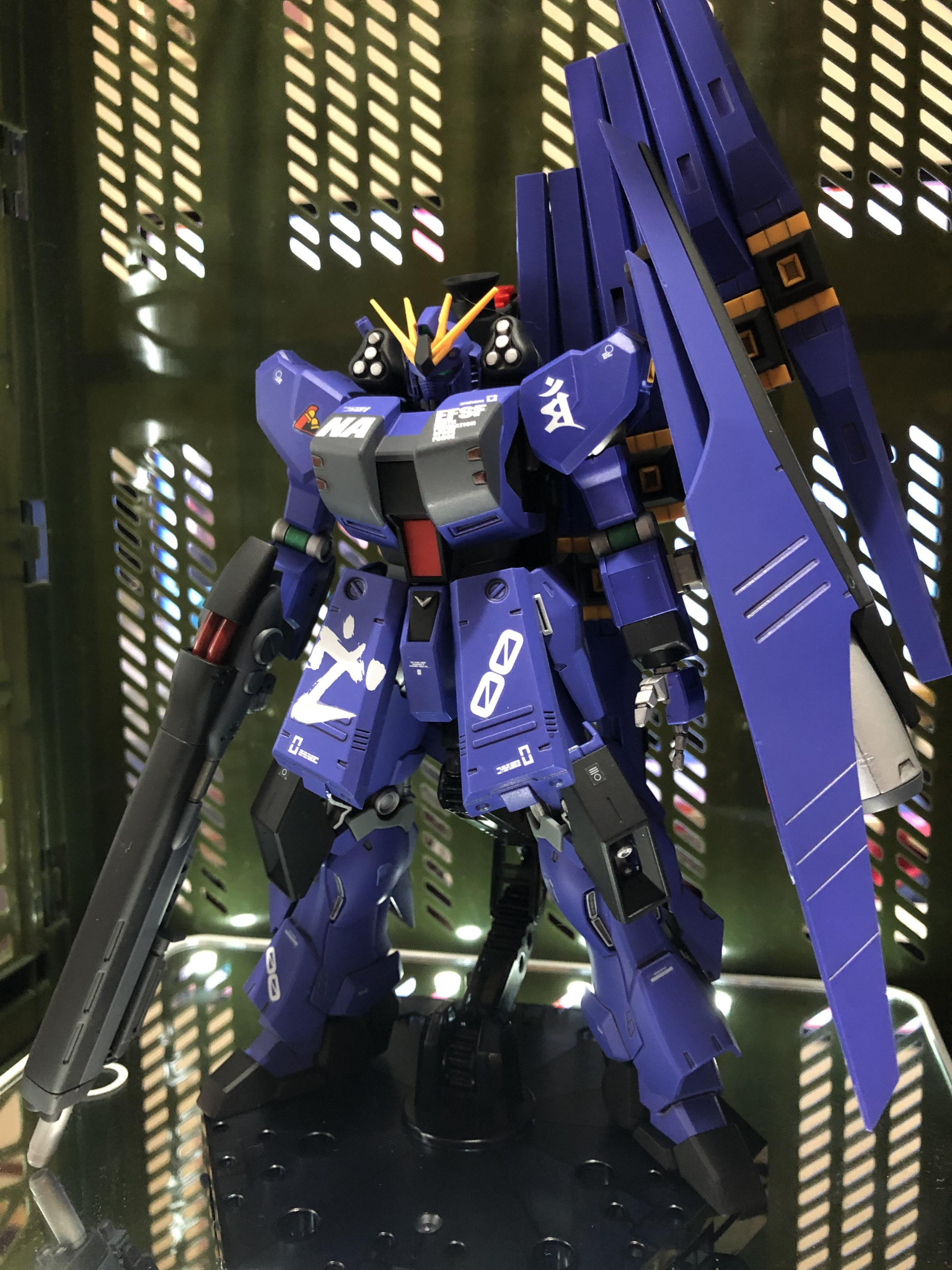 俺専用 νガンダム弍式〝ウィザード〟HWS｜真樹京介さんのガンプラ作品