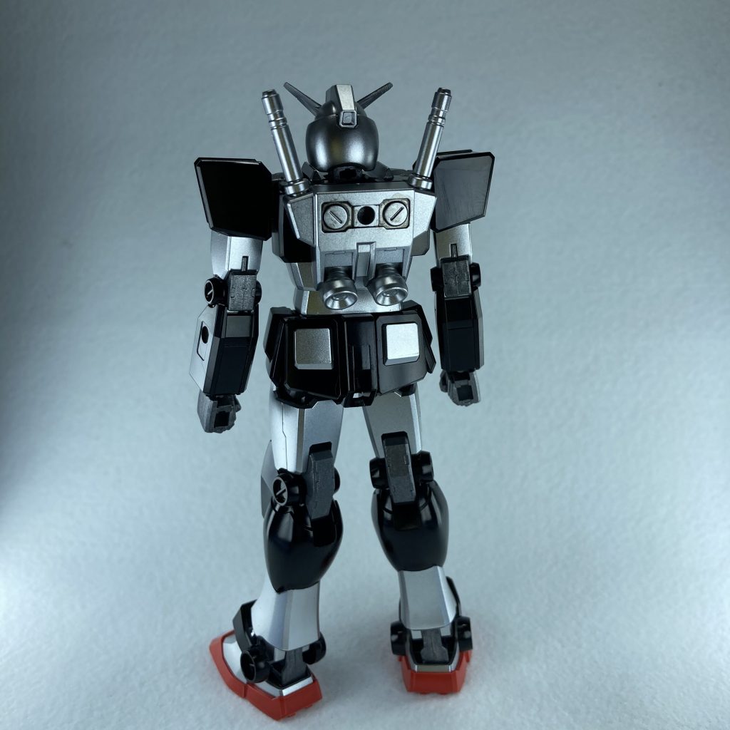 黒いガンダム–4枚目/制作者：こうじろう