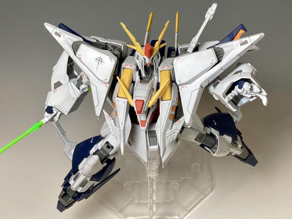 サーベルで!やはり各部に干渉するため、取り回しが悪いです(汗劇場版でどのようなアクションをするのかが見ものですね。