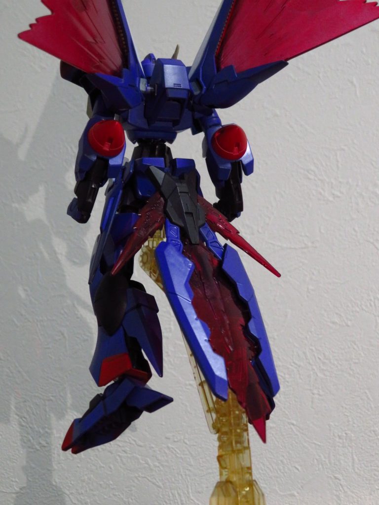 光の翼あり背面！