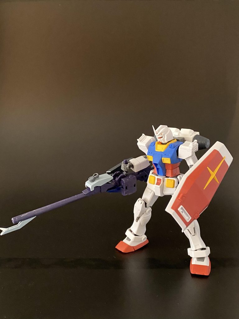 何となくランチャーを下側持ちにしてみる。ファイブスターのアレっぽい事に気付いてその後スーパーナパームの設定を思い付く。