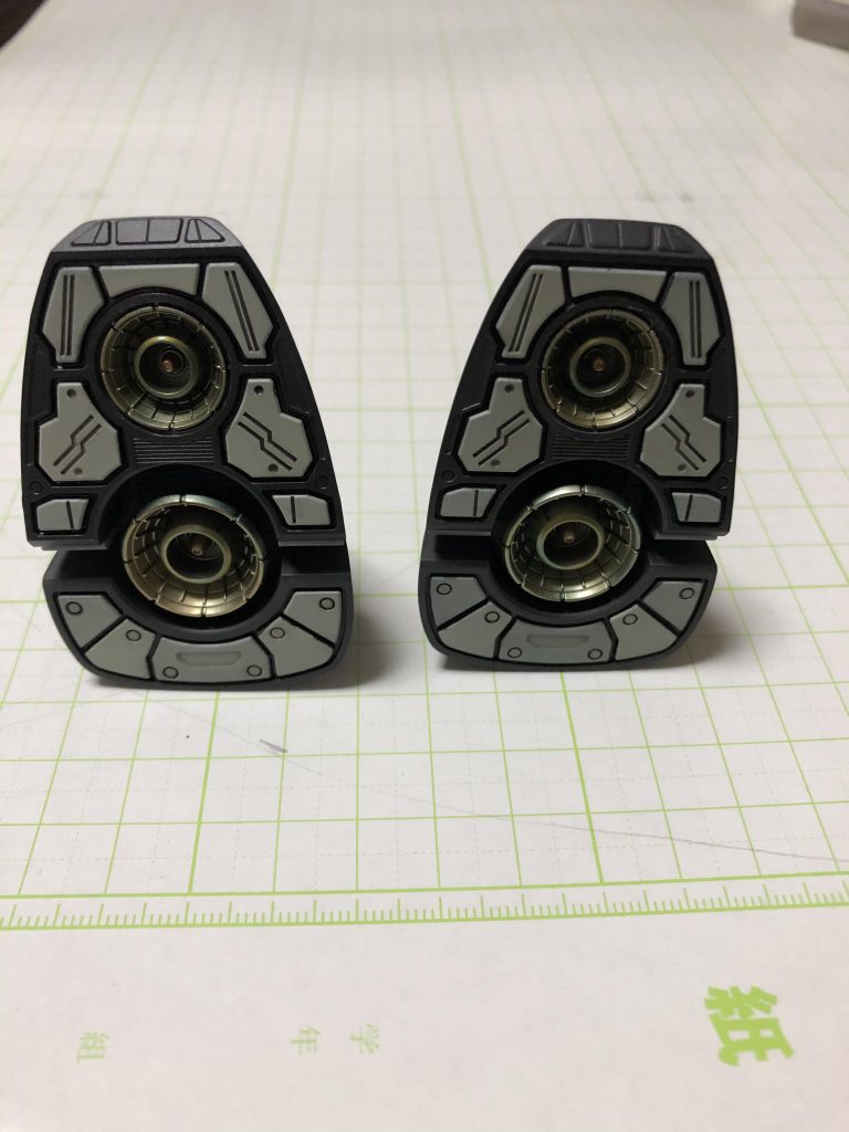 バーニア部はシルバー基本にクリアーオレンジ、クリアーブルーで焼け具合の表現しました。 