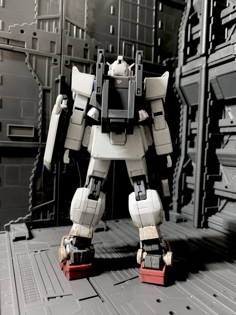 バックショット。バーニアノズルはシルバーで塗装しております。