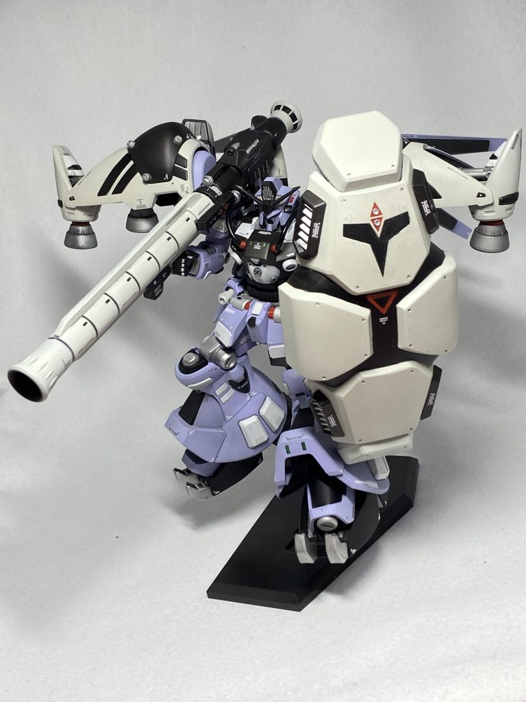 胴体が元のままだとスタイルが良く無いと思いプラ板を使い3.6mmほど延長しました!